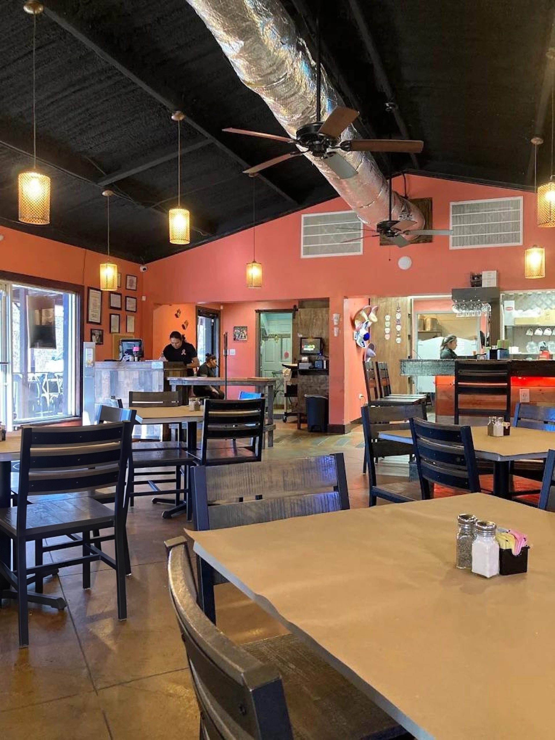Welcome To Mami's Mexican - Springfield